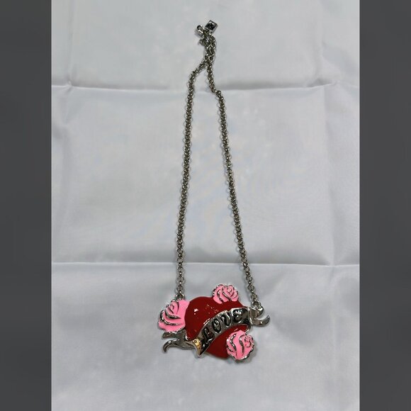 Mo'C Heart Pendant Kitsch 'n' Kouture Kawaii Love Cartoon Tattoo Art Necklace - Picture 6 of 9